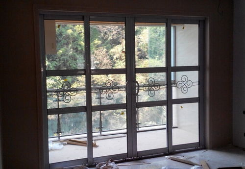 窗户玻璃双层还是单层好 推拉门玻璃用哪种材料好